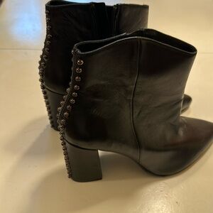 Black studded boots. Scarpa leather Italian  boots studded size 40 Italian
